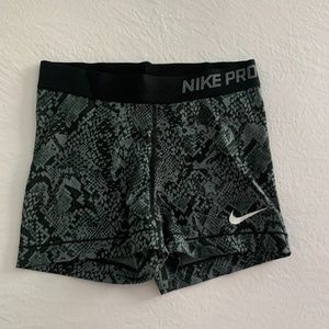 nike pro